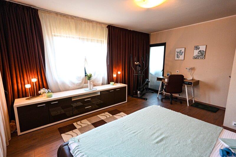 Chiajna, Penny Apeductului, casa individuala, cu 5 camere, P+1, an 2015